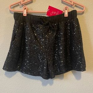 Women’s drawstring shorts